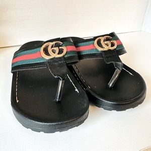 G Logo Sandals